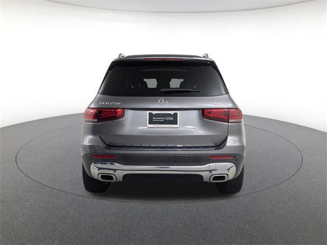 Photo of 2023 Mountain Grey Metallic Mercedes-Benz GLB 250