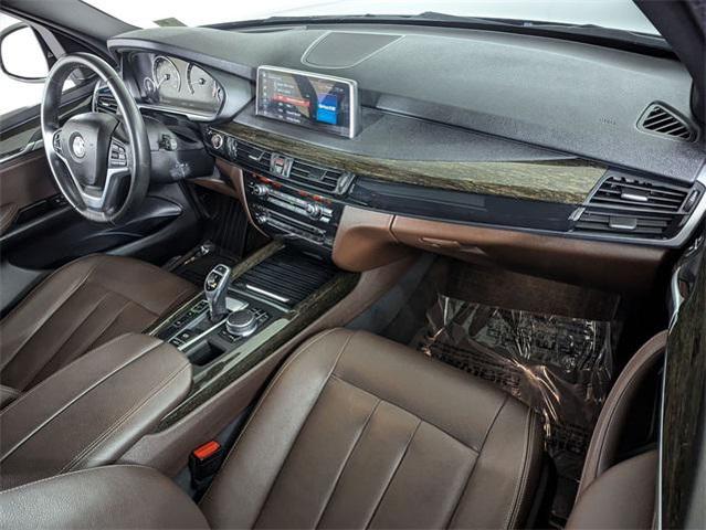 Photo of 2018 Imperial Blue Metallic BMW X5