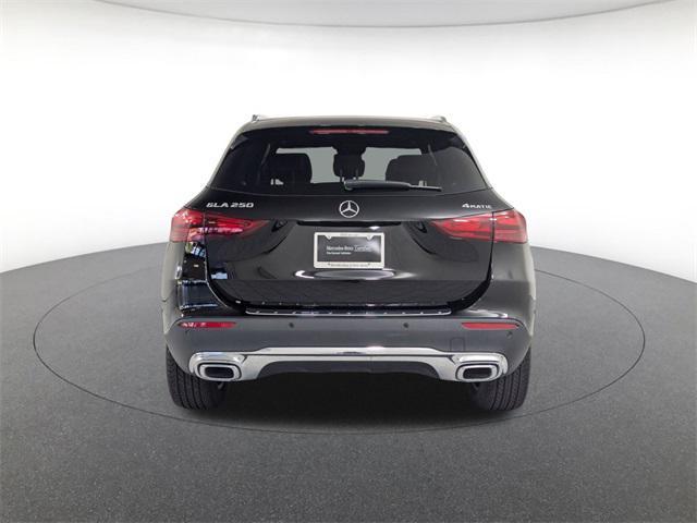 Photo of 2024 Night Black Mercedes-Benz GLA 250