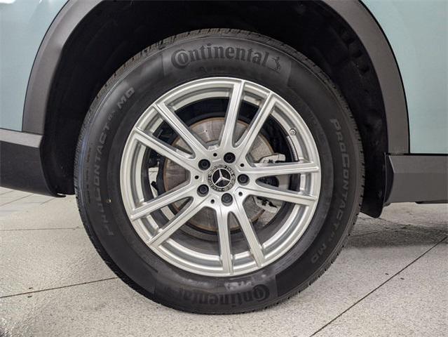 Photo of 2025 Silver Metallic Mercedes-Benz GLC 300