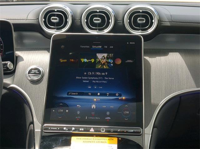Photo of 2025 Polar White Mercedes-Benz GLC 350e