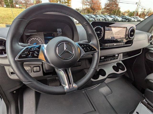 Photo of 2024 Arctic White Mercedes-Benz eSprinter 2500