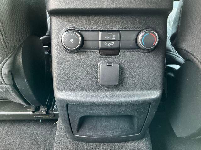 Photo of 2019 White Ford Explorer