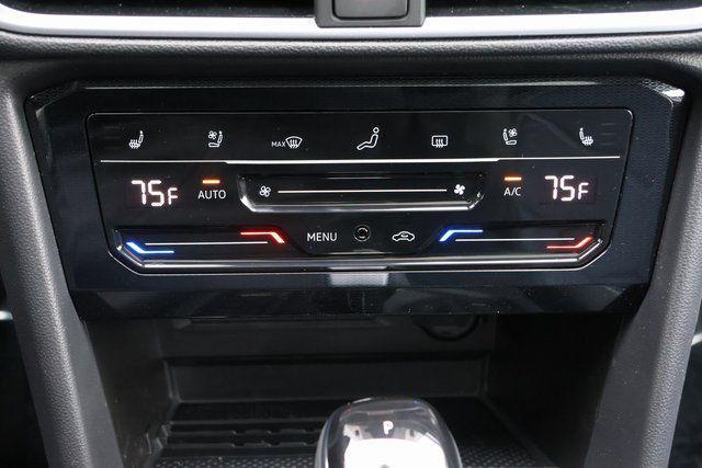 Photo of 2025 Pure White Volkswagen Taos