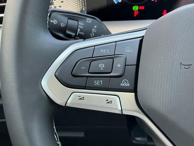 Photo of 2025 Pure White Volkswagen Tiguan