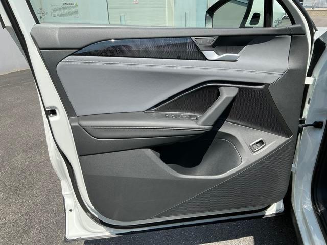 Photo of 2025 Pure White Volkswagen Tiguan