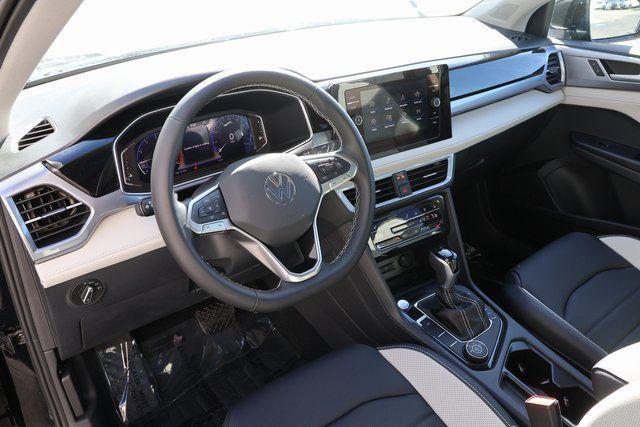Photo of 2025 Deep Black Volkswagen Taos