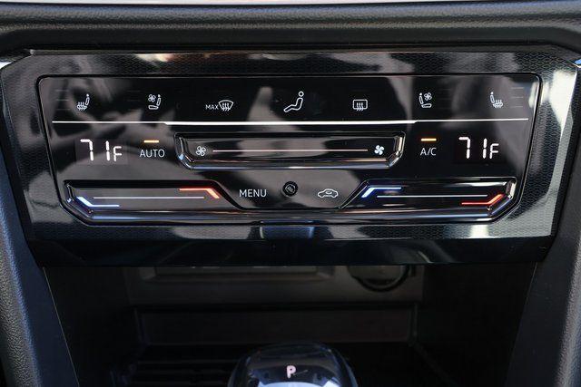 Photo of 2025 Deep Black Volkswagen Taos