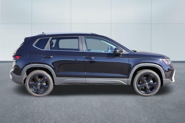 Photo of 2025 Deep Black Volkswagen Taos