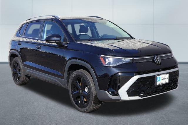Photo of 2025 Deep Black Volkswagen Taos