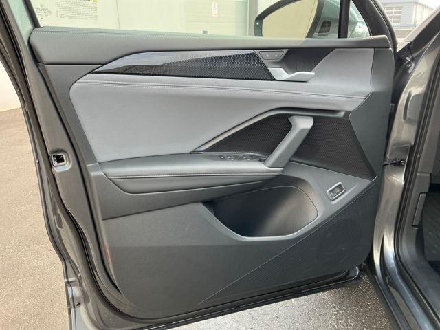 Photo of 2025 Platinum Gray Volkswagen Tiguan