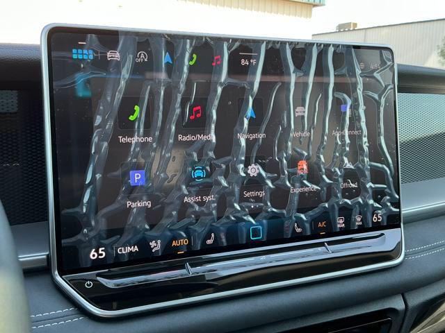 Photo of 2025 Pure White Volkswagen Tiguan