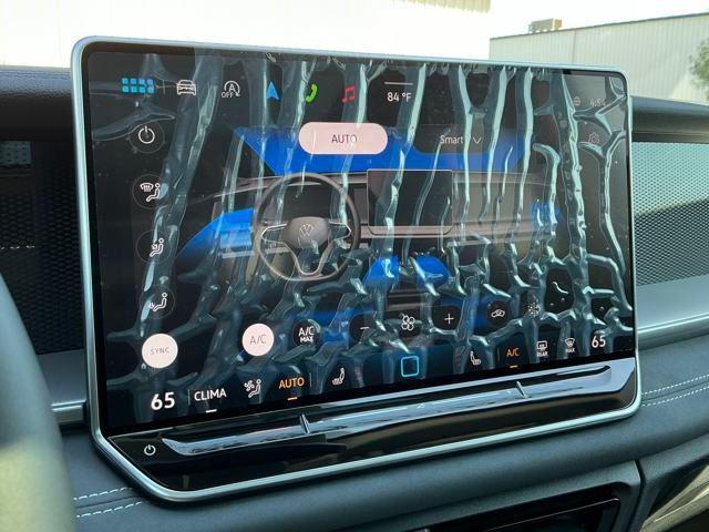 Photo of 2025 Pure White Volkswagen Tiguan