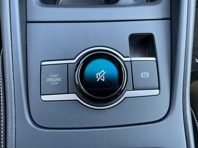 Photo of 2025 Pure White Volkswagen Tiguan