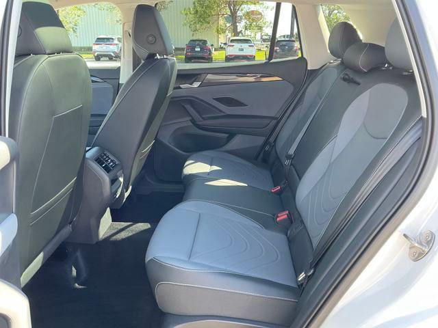 Photo of 2025 Pure White Volkswagen Tiguan
