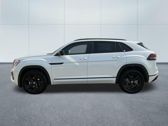 Photo of 2025 Opal White Volkswagen Atlas Cross Sport
