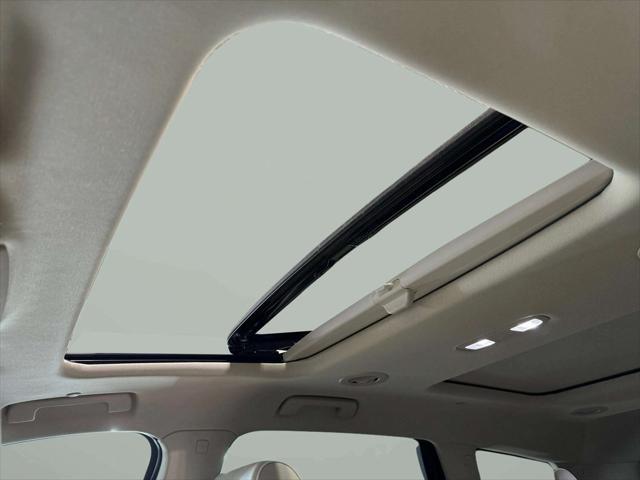 Photo of 2023 Rich Garnet Metallic Buick Enclave