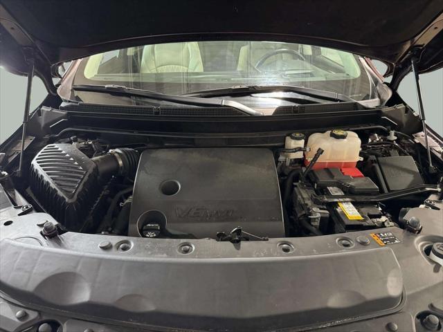 Photo of 2023 Rich Garnet Metallic Buick Enclave