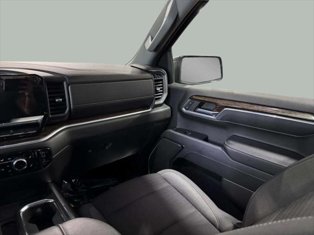 Photo of 2023 Onyx Black GMC Sierra 1500