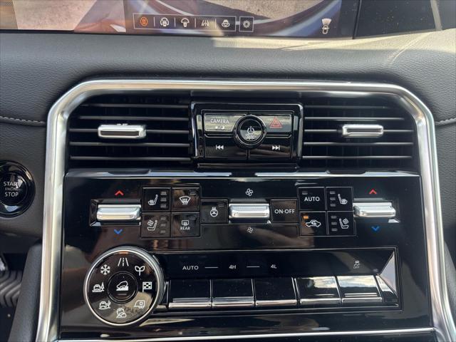 Photo of 2025 Aspen White Tricoat Nissan Armada