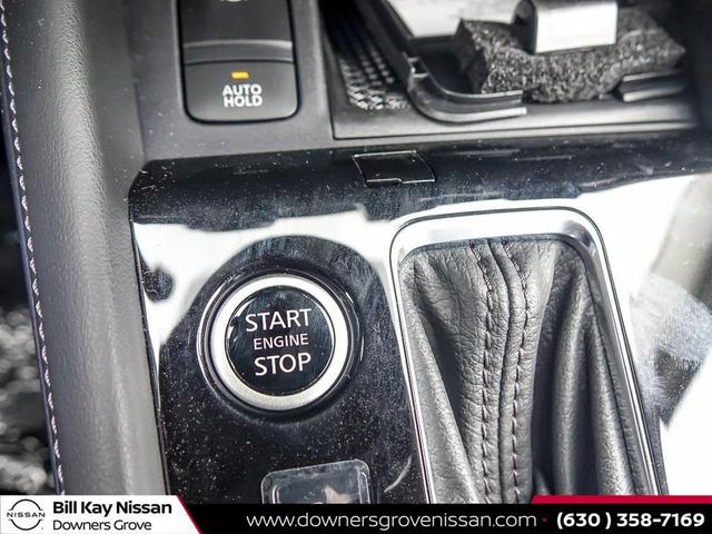 Photo of 2024 Boulder Gray Pearl Nissan Kicks