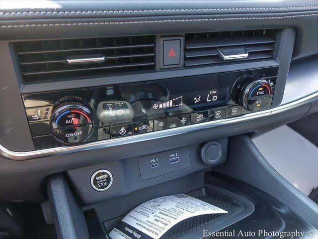 Photo of 2023 Super Black Nissan Rogue