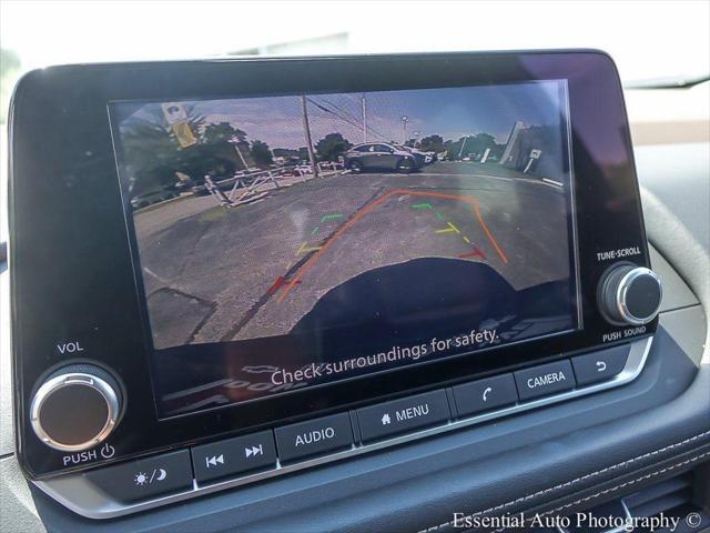 Photo of 2023 Super Black Nissan Rogue