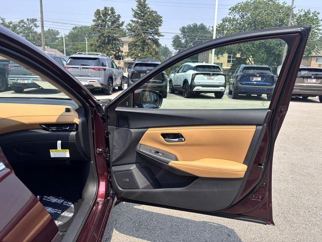 Photo of 2025 Rosewood Metallic Nissan Sentra
