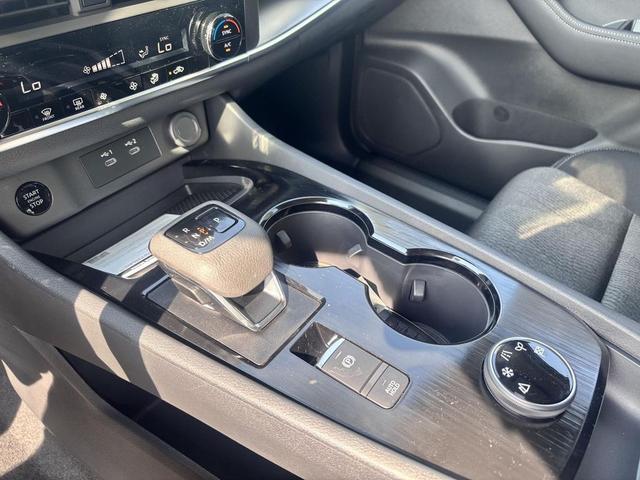 Photo of 2026 Super Black Nissan Rogue