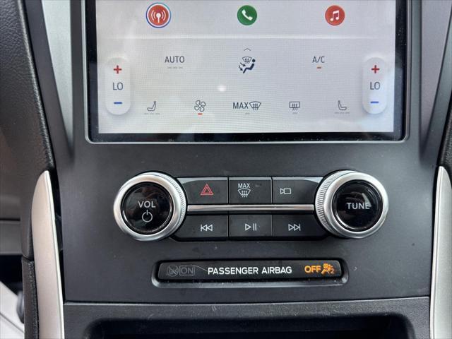 Photo of 2024 Carbonized Gray Metallic Ford Edge