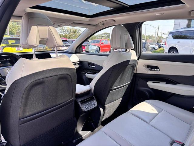 Photo of 2023 Northern Lights Metallic Nissan ARIYA