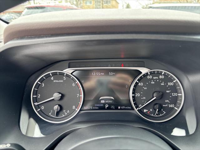 Photo of 2023 Super Black Nissan Rogue