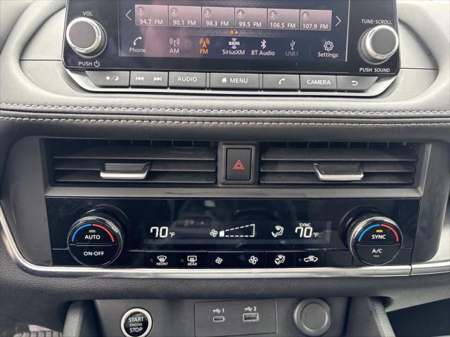 Photo of 2023 Super Black Nissan Rogue