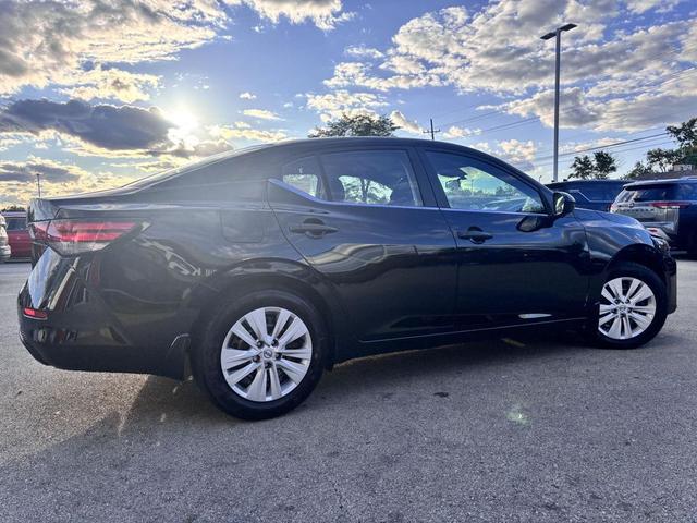 Photo of 2025 Super Black Nissan Sentra