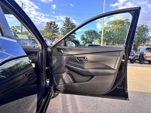 Photo of 2025 Super Black Nissan Sentra