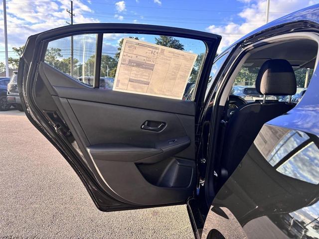Photo of 2025 Super Black Nissan Sentra