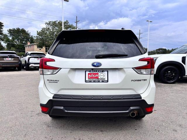 Photo of 2023 Crystal White Pearl Subaru Forester