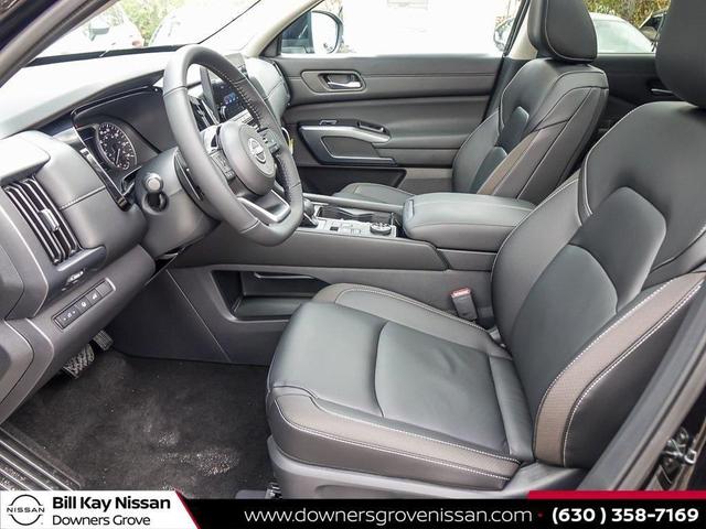 Photo of 2025 Super Black Nissan Pathfinder