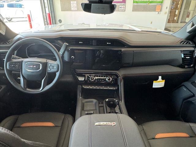 Photo of 2025 Summit White (gaz) GMC Sierra 2500