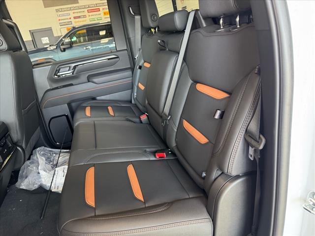 Photo of 2025 Summit White (gaz) GMC Sierra 2500
