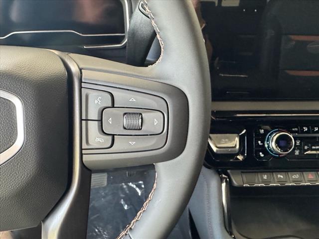 Photo of 2025 Summit White (gaz) GMC Sierra 2500