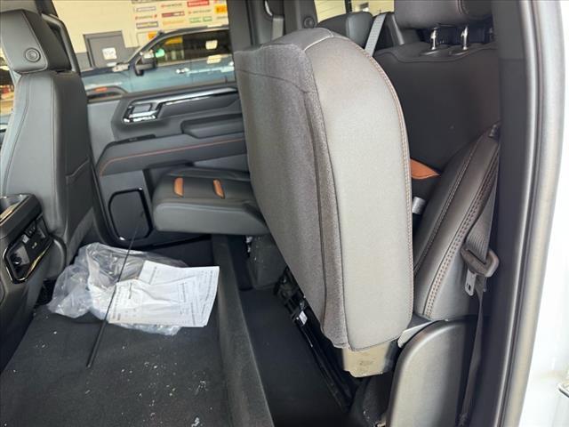 Photo of 2025 Summit White (gaz) GMC Sierra 2500