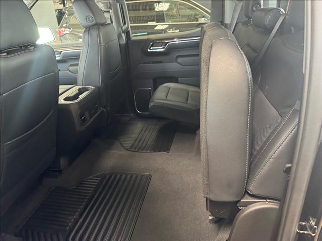 Photo of 2023 Black (gba) Chevrolet Silverado 1500