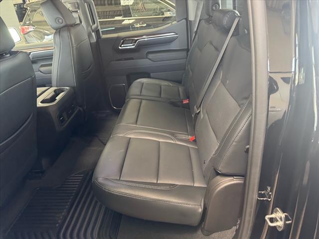 Photo of 2023 Black (gba) Chevrolet Silverado 1500