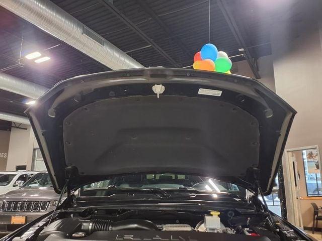 Photo of 2022 Diamond Black RAM 1500