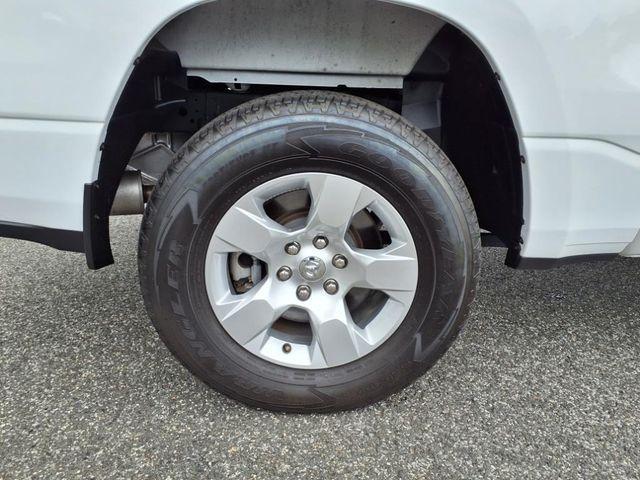 Photo of 2023 Bright White Clearcoat RAM 1500