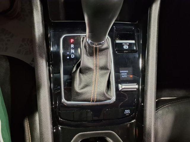 Photo of 2022 Bright White Clearcoat Jeep Compass
