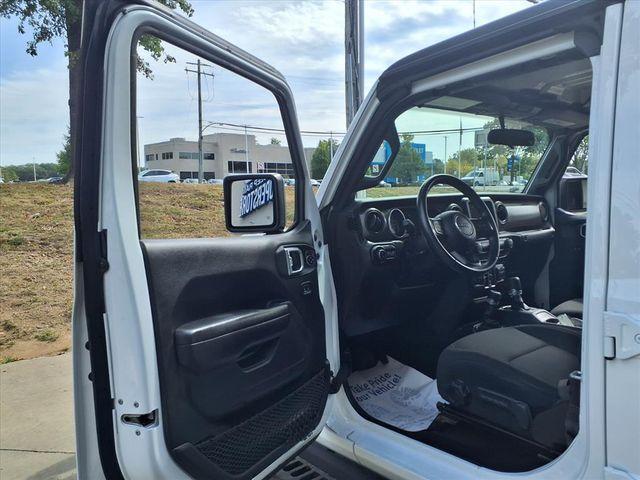 Photo of 2022 Bright White Clearcoat Jeep Gladiator