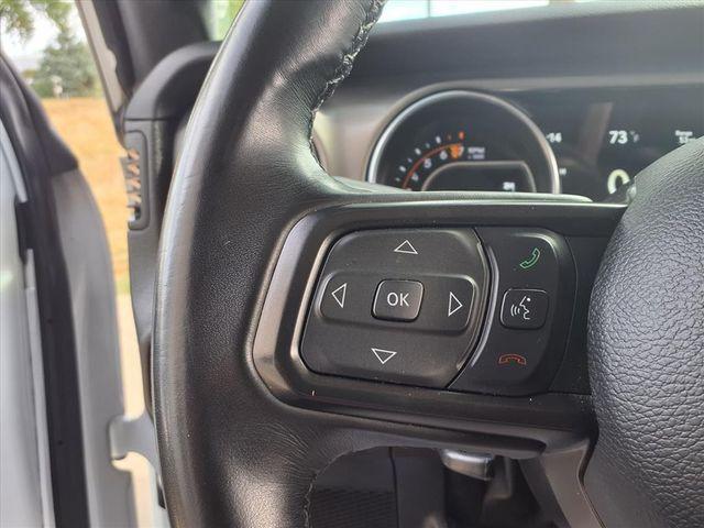 Photo of 2022 Bright White Clearcoat Jeep Gladiator