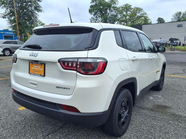 Photo of 2020 White Clearcoat Jeep Compass